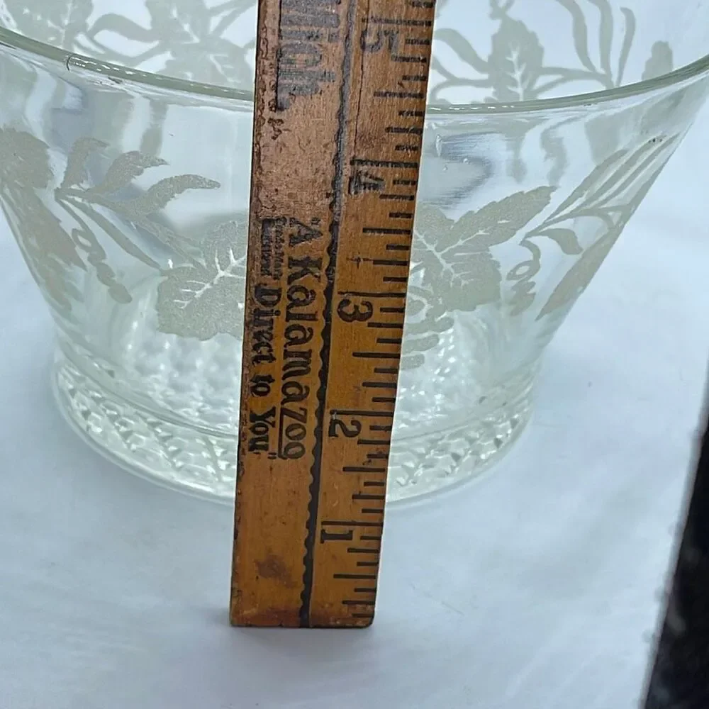 Vintage Bartlett Collins hospitality or fruit bowl etched grapevine.